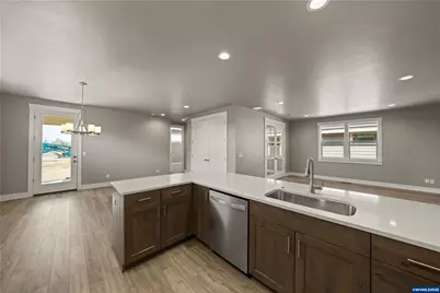 2525 NW Redwood Cir, Redmond, OR 97756 - Photo 17