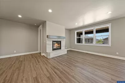 2622 NW Redwood Cir, Redmond, OR 97756 - Photo 9