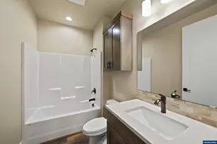 2628 NW Redwood Cir, Redmond, OR 97756 - Photo 31