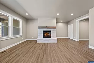 2771 NW 23rd Lp, Redmond, OR 97756 - Photo 13