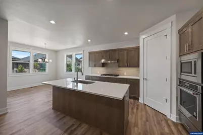 2695 NW 23rd Lp, Redmond, OR 97756 - Photo 15