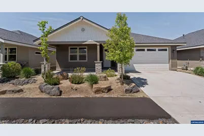 2695 NW 23rd Lp, Redmond, OR 97756 - Photo 1