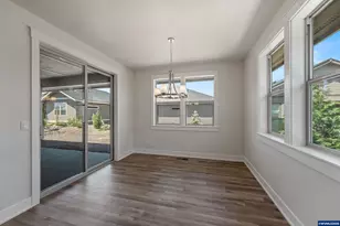 2695 NW 23rd Lp, Redmond, OR 97756 - Photo 21