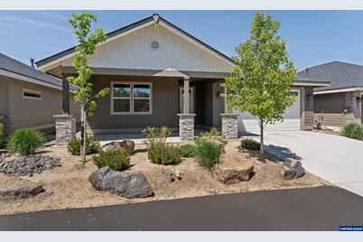 2695 NW 23rd Lp, Redmond, OR 97756 - Photo 3