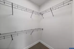 2695 NW 23rd Lp, Redmond, OR 97756 - Photo 29