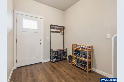 760 S 16th St, Philomath, OR 97370 - Photo 5