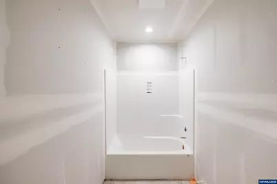 36953 Victory Dr, Lebanon, OR 97355 - Photo 31