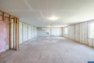 36953 Victory Dr, Lebanon, OR 97355 - Photo 27