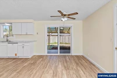 4655 Crown Ct NE, Salem, OR 97301 - Photo 5