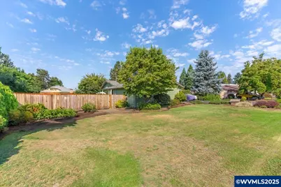 32008 Moss St, Lebanon, OR 97355 - Photo 3