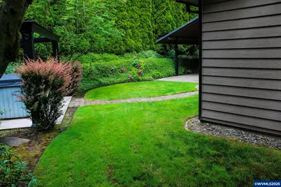 2038 West Park Ct NW, Salem, OR 97304 - Photo 45