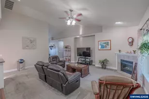 338 NW Foxglove St, Dallas, OR 97338 - Photo 9