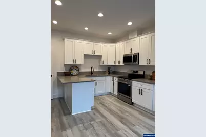 313 NE Clay St, Sublimity, OR 97385 - Photo 39