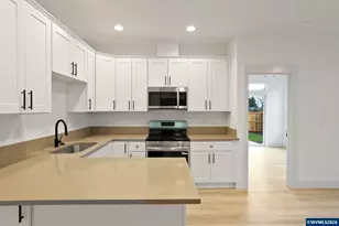 313 NE Clay St, Sublimity, OR 97385 - Photo 39