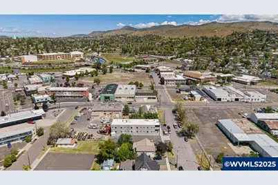 224 S Broad (A - W) St, Klamath Falls, OR 97601 - Photo 11