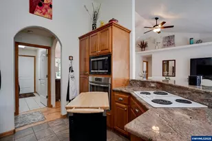 2142 Westfarthing Way NW, Salem, OR 97304 - Photo 11