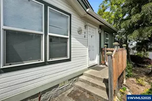 1015 Oak St, Silverton, OR 97381 - Photo 5