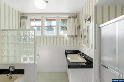 356 W Water St, Stayton, OR 97383 - Photo 35