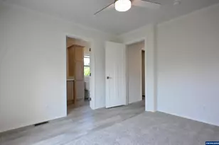 4995 SE Sunnyside Rd, Salem, OR 97302 - Photo 13