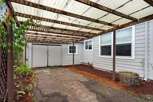 180 Eaton St, Lebanon, OR 97355 - Photo 31