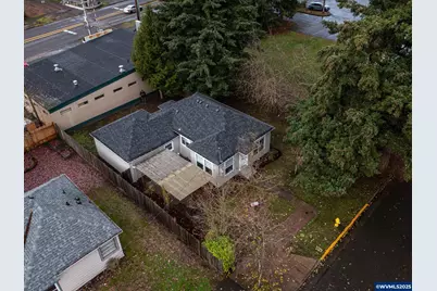 180 Eaton St, Lebanon, OR 97355 - Photo 33