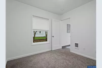 180 Eaton St, Lebanon, OR 97355 - Photo 25