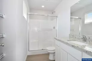 1215 Parkside Ave, Woodburn, OR 97071 - Photo 11