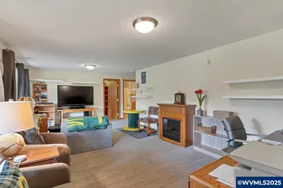 9076 Daleview Rd SE, Salem, OR 97317 - Photo 29
