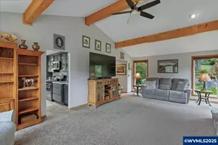 9076 Daleview Rd SE, Salem, OR 97317 - Photo 15