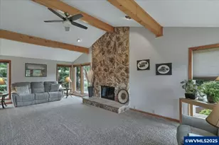 9076 Daleview Rd SE, Salem, OR 97317 - Photo 15