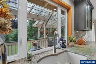 9076 Daleview Rd SE, Salem, OR 97317 - Photo 13