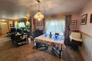 2410 Lancaster Dr SE, Salem, OR 97317 - Photo 9