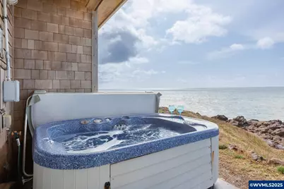 1113 N Highway 101 #44, Depoe Bay, OR 97341 - Photo 3