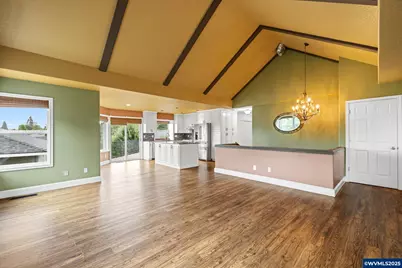 80 Sweden Cir, Silverton, OR 97381 - Photo 5