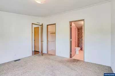 1630 Wallace #18 Rd NW, Salem, OR 97304 - Photo 21