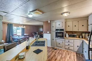 38129 Weirich Dr, Lebanon, OR 97355 - Photo 7