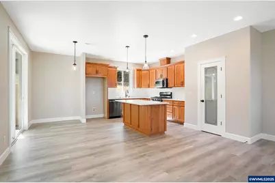 160 Salem Heights Av S, Salem, OR 97302 - Photo 13