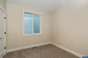 6699 Naomi Danielle St SE, Salem, OR 97306 - Photo 11