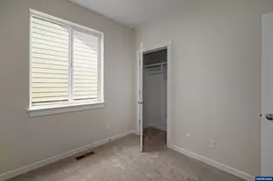 6699 Naomi Danielle St SE, Salem, OR 97306 - Photo 11