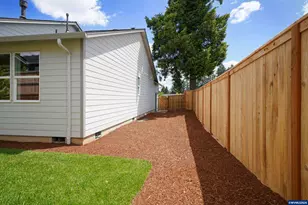 6699 Naomi Danielle St SE, Salem, OR 97306 - Photo 47