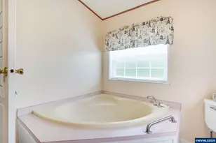 1401 W Ellendale Ave, Dallas, OR 97338 - Photo 29