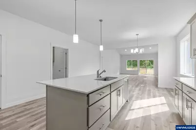 702 Tigerlily St, Silverton, OR 97381 - Photo 9