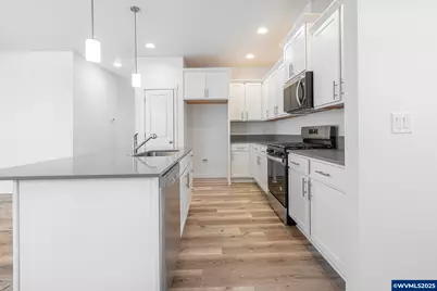 714 Tigerlily St, Silverton, OR 97381 - Photo 11