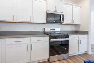 714 Tigerlily St, Silverton, OR 97381 - Photo 15