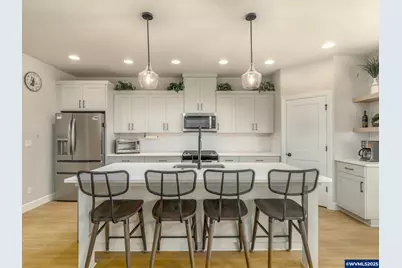 853 NE 17th Av, Canby, OR 97013 - Photo 7