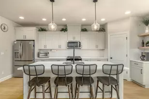 853 NE 17th Ave, Canby, OR 97013 - Photo 7