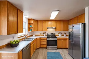 2799 S 12th St, Lebanon, OR 97355 - Photo 3