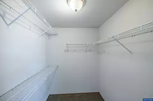 1024 S 10th St, Lebanon, OR 97355 - Photo 17