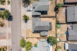 1024 S 10th St, Lebanon, OR 97355 - Photo 35