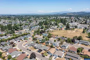 1024 S 10th St, Lebanon, OR 97355 - Photo 39